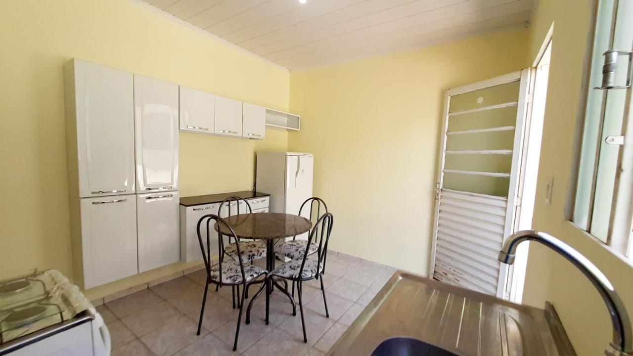 Hospedagensjaguariaiva Apartment Ngoại thất bức ảnh